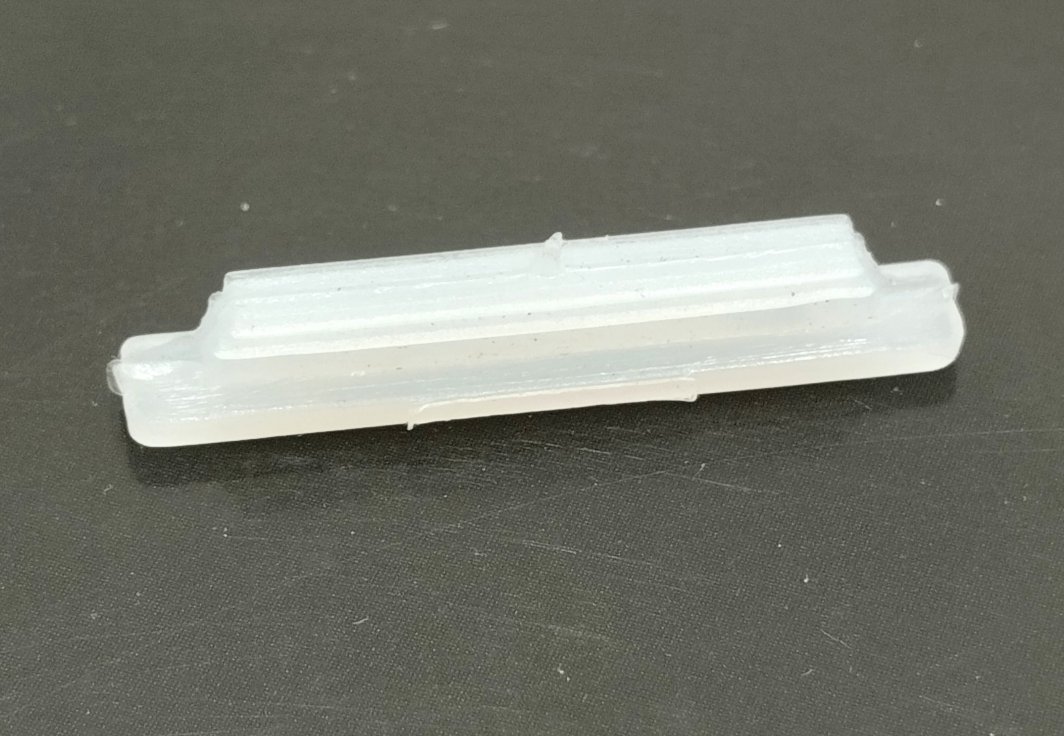 Choke linkage dust cover