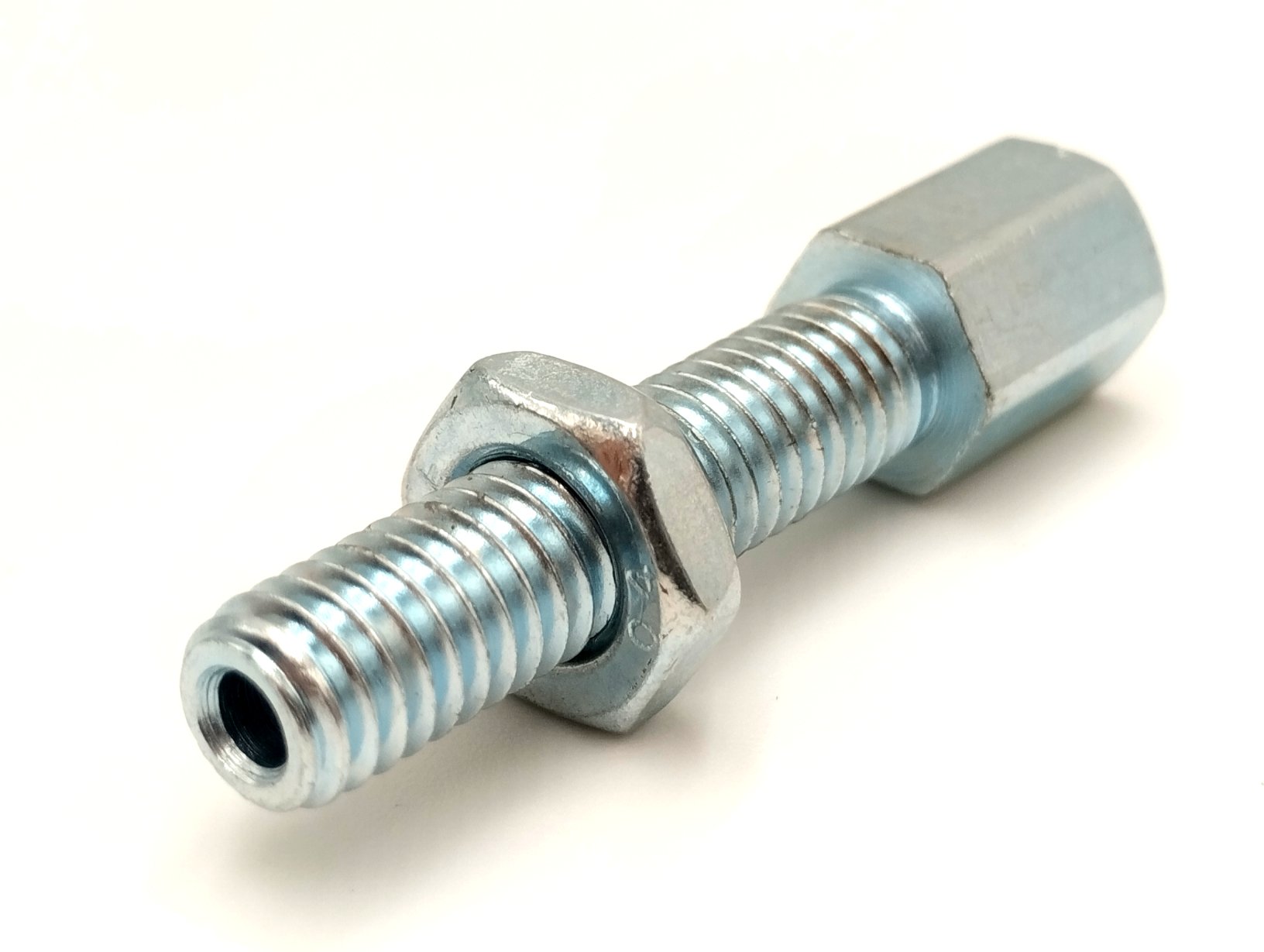 Outer cable adjuster and locknut