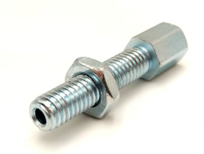Outer cable adjuster and locknut