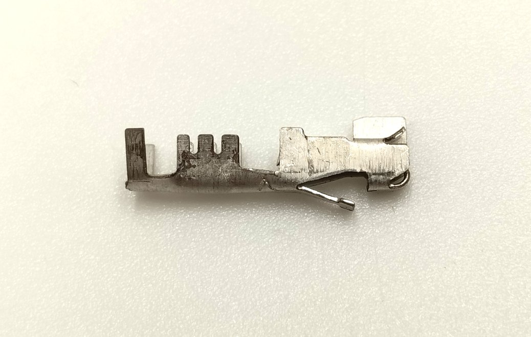 Female pin WID connector