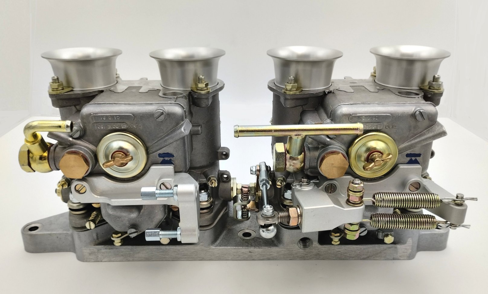 1.6 / 2.0 Pinto 2 X 45 DCOE *SHORT INLET*